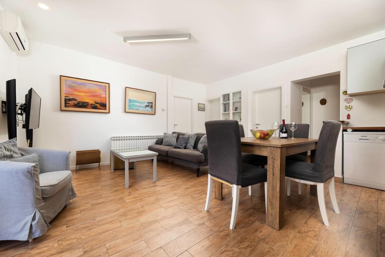 Apartments Ana Malinska Zewnętrze zdjęcie