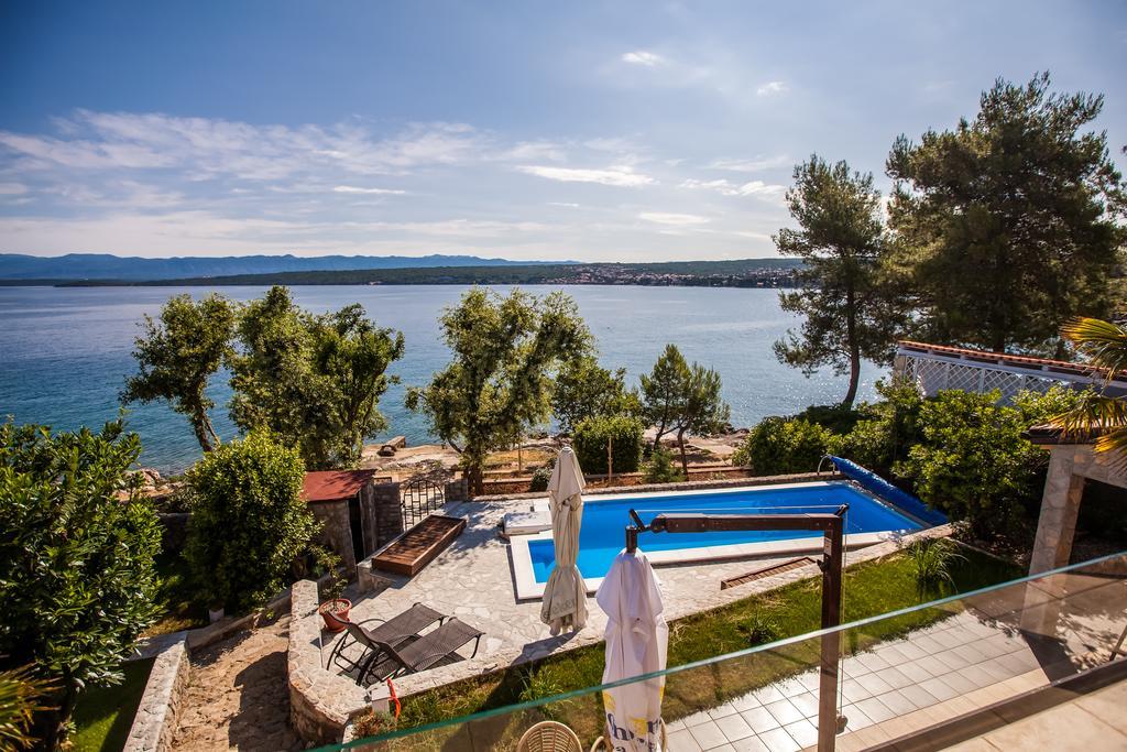 Apartments Ana Malinska Zewnętrze zdjęcie